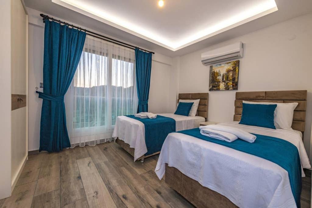 Bella- 4 Bedroom Holiday Villa In Oludeniz フェティエ エクステリア 写真
