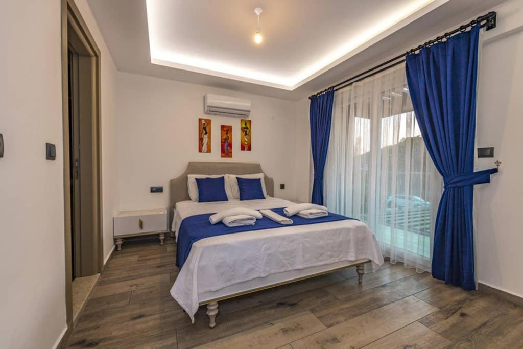 Bella- 4 Bedroom Holiday Villa In Oludeniz フェティエ エクステリア 写真