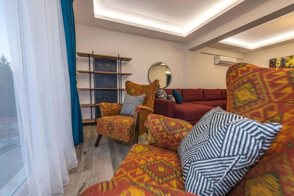 Bella- 4 Bedroom Holiday Villa In Oludeniz フェティエ エクステリア 写真