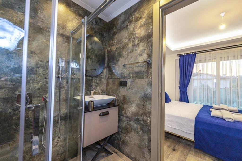 Bella- 4 Bedroom Holiday Villa In Oludeniz フェティエ エクステリア 写真