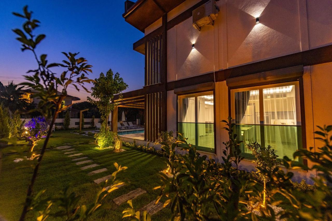 Bella- 4 Bedroom Holiday Villa In Oludeniz フェティエ エクステリア 写真