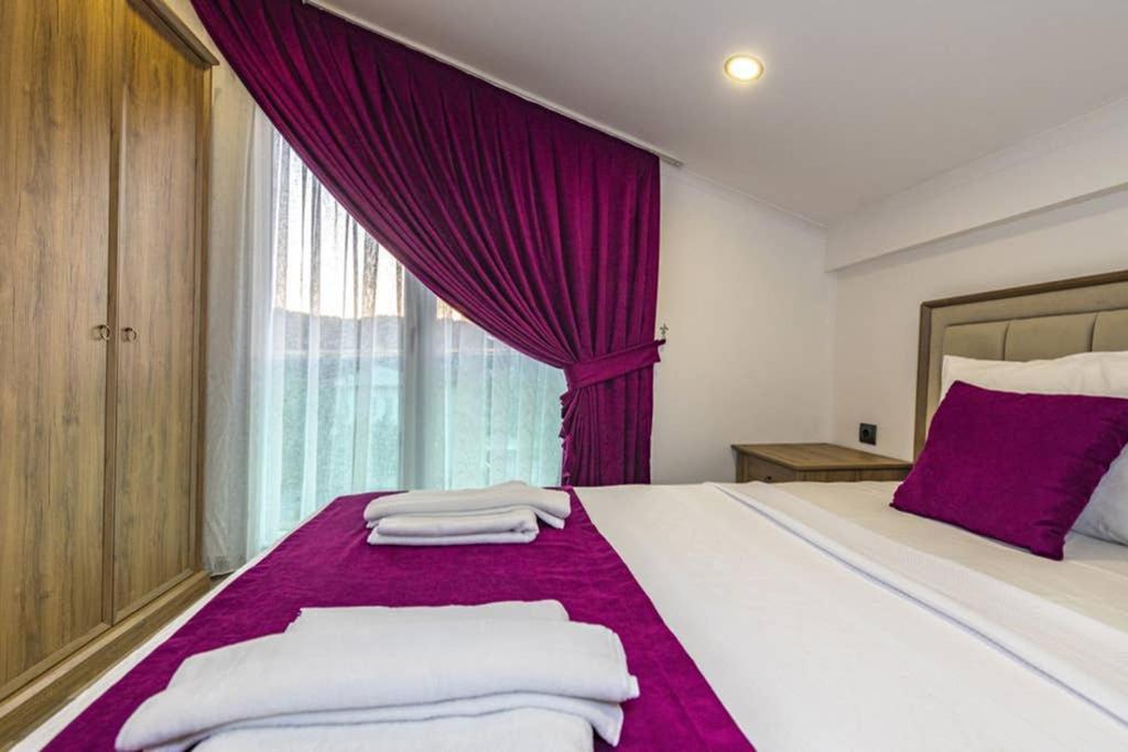 Bella- 4 Bedroom Holiday Villa In Oludeniz フェティエ エクステリア 写真